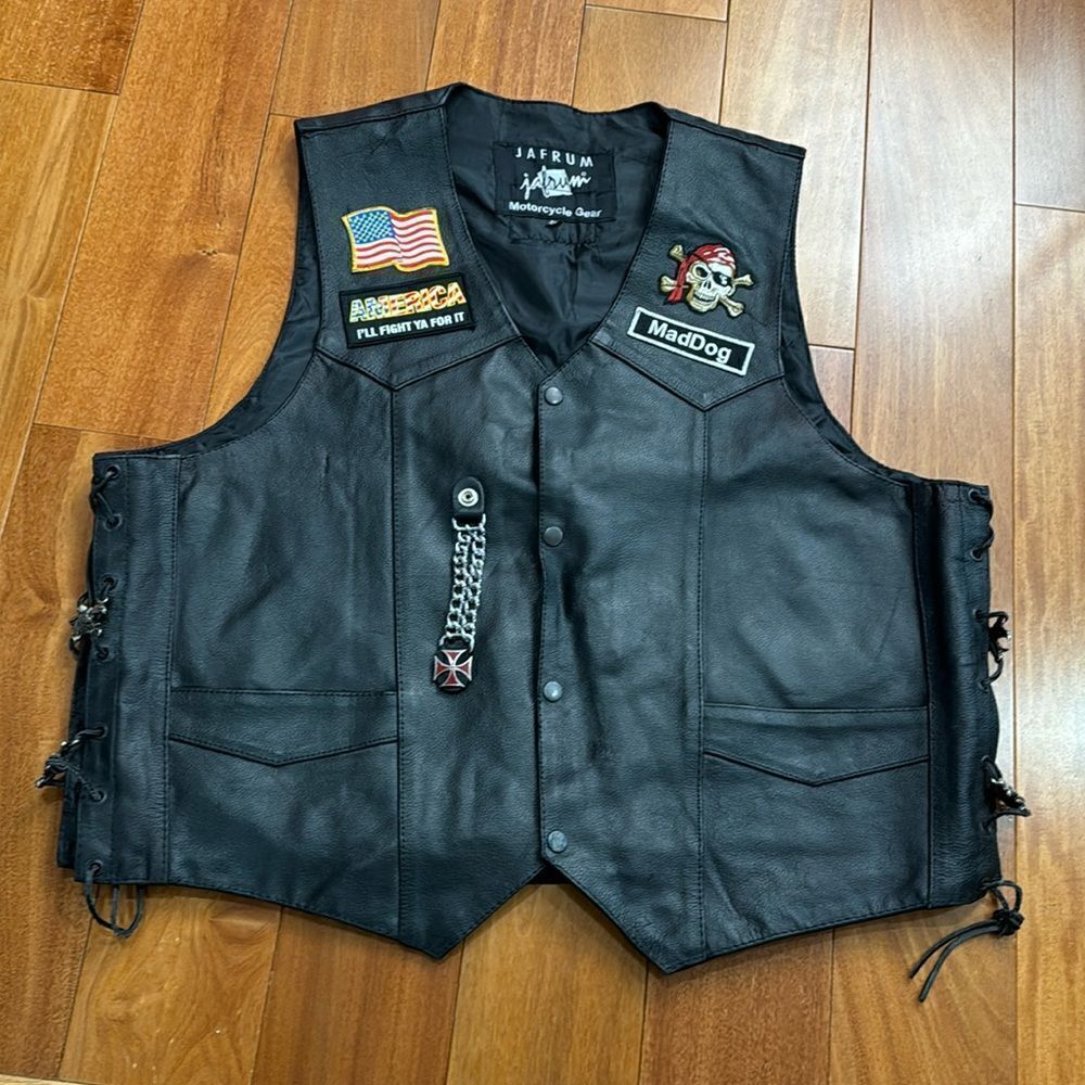 Jafrum Men's Leather Sleeveless Front Pocket Snap‎ Up Motorcycle Vest Jacket 4XL